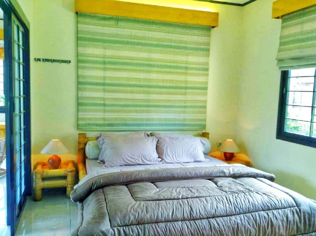 Designer Villa Osaka Puncak Exterior foto