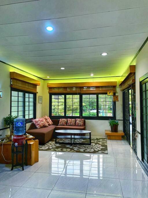 Designer Villa Osaka Puncak Exterior foto