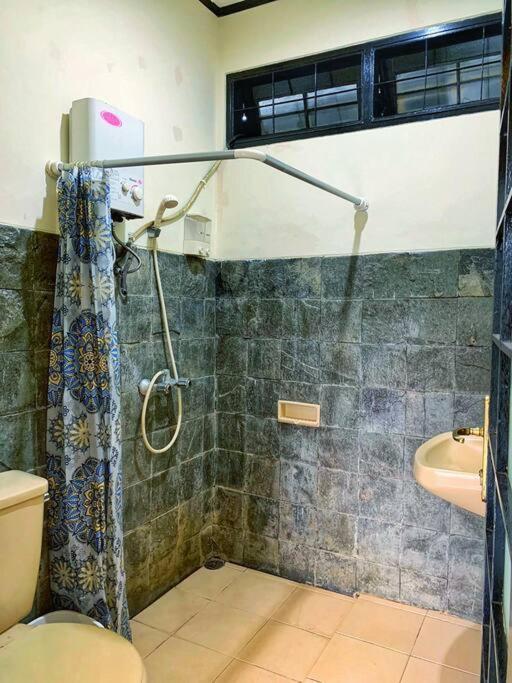 Designer Villa Osaka Puncak Exterior foto