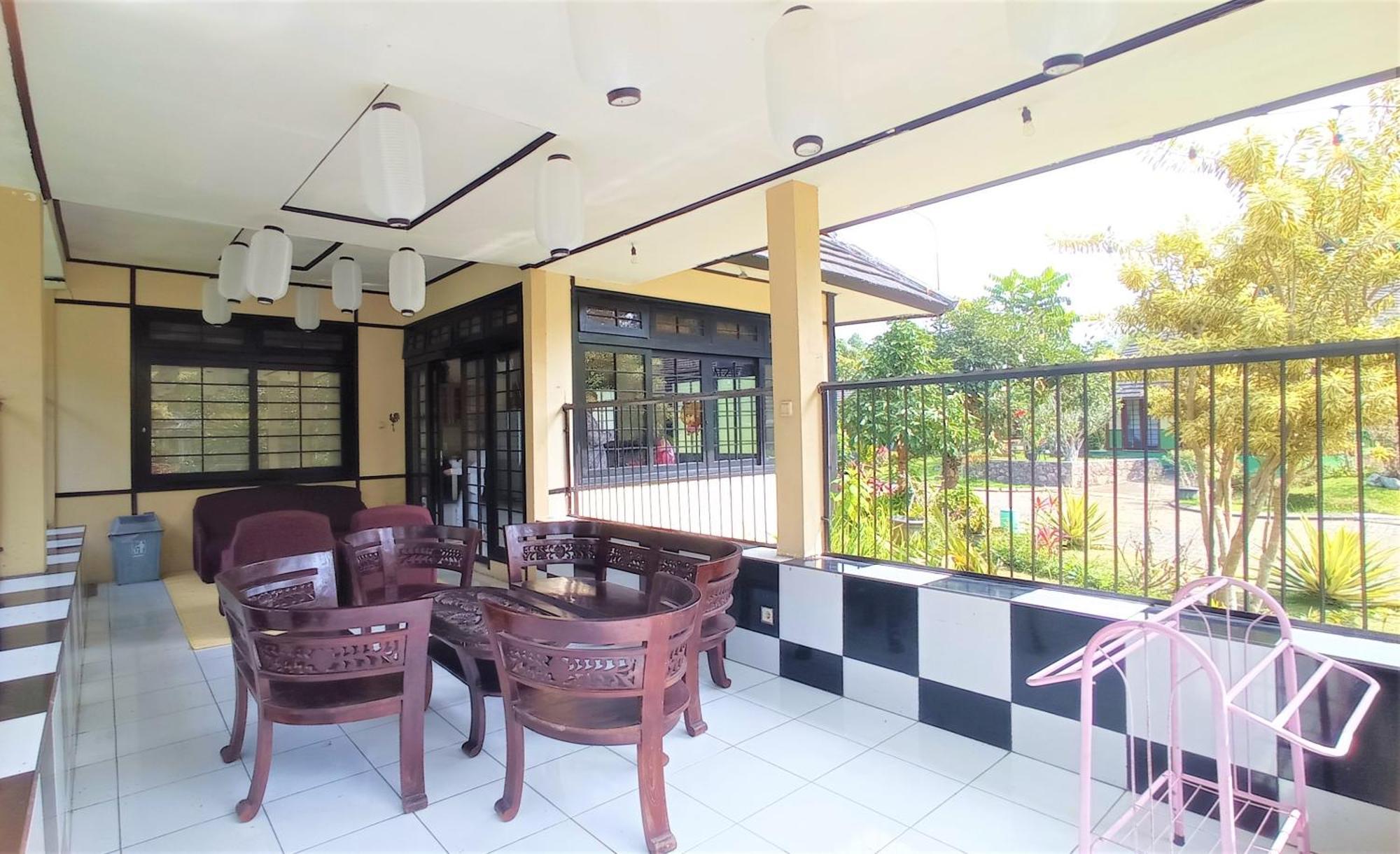Designer Villa Osaka Puncak Exterior foto